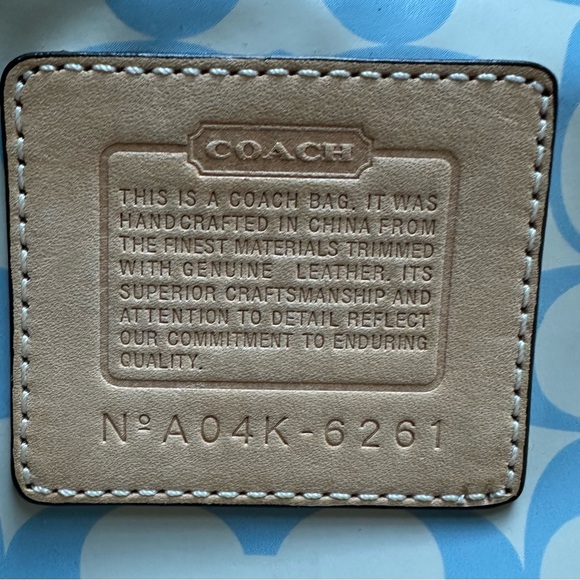 Coach purse. Hamptons collection. - Picture 5 of 5